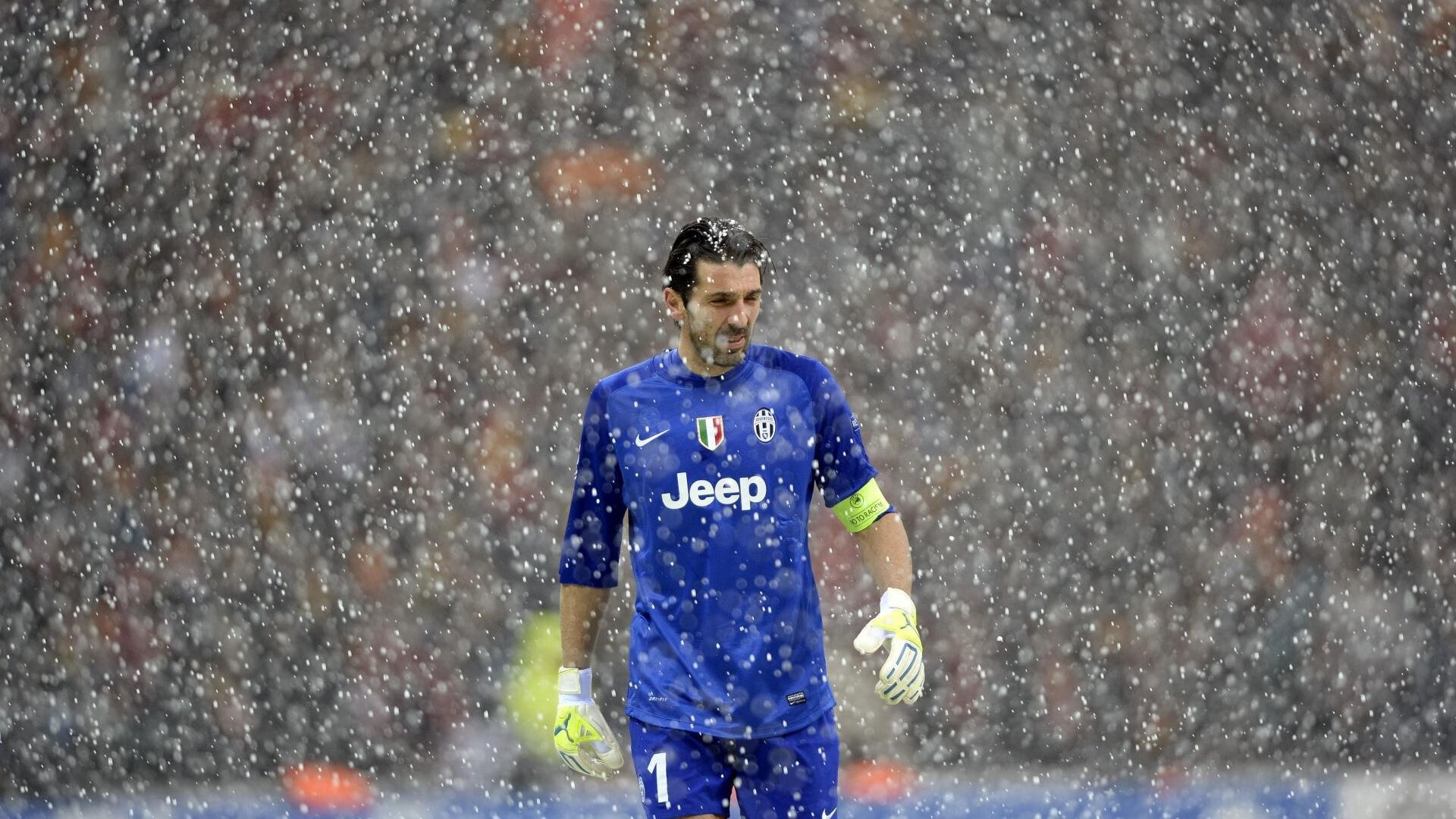 俱乐部推动女性裁判员招募实现性别多样化发展,赛事裁判员