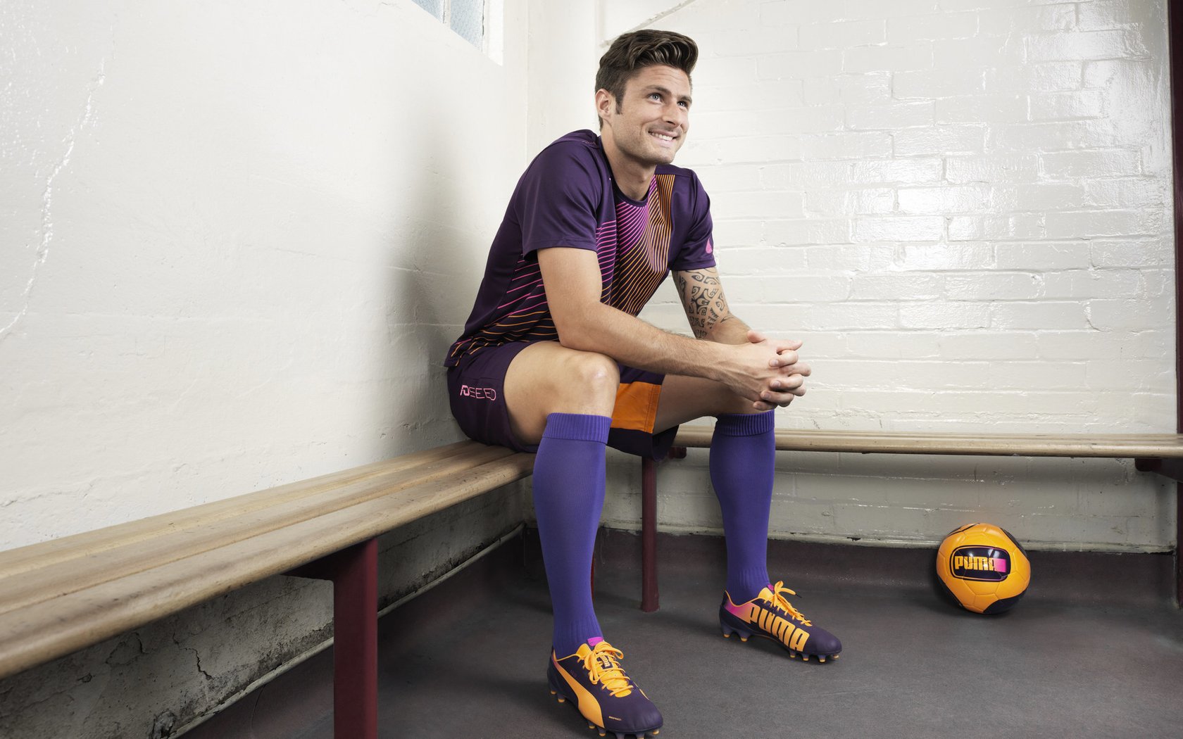 3-1!曼城狂造3神迹,哈兰德双响打崩黑马,瓜帅盛赞比肩梅罗凭啥?